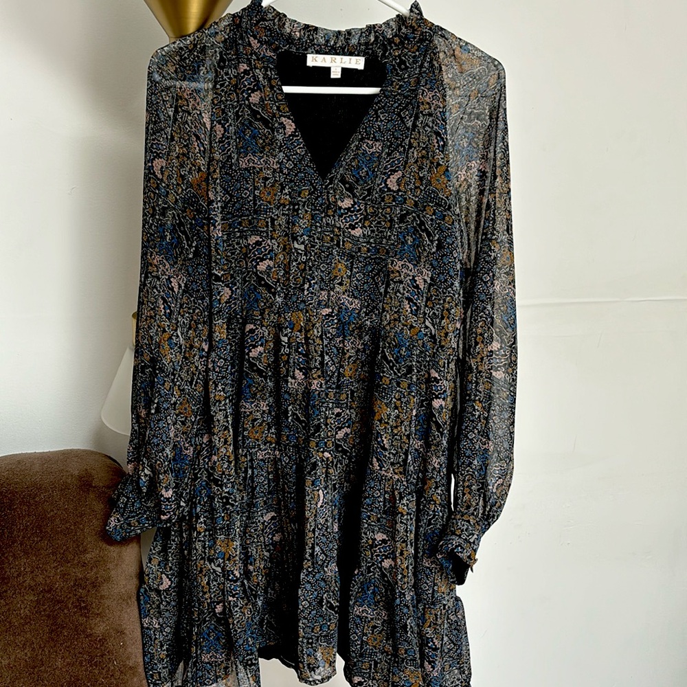 Karlie Long-Sleeve Dress Size L 💙